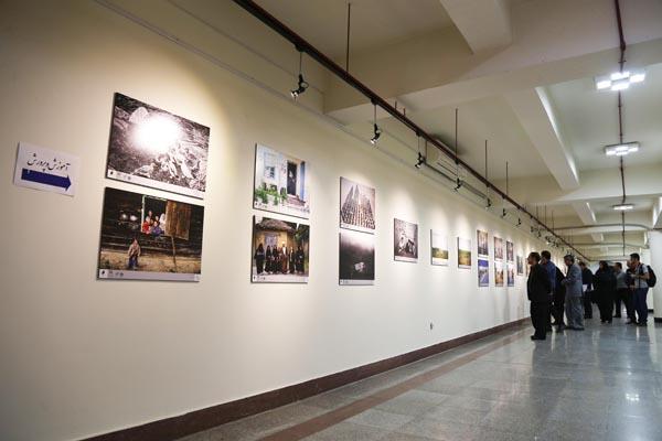 نمایشگاه آثار برگزیده نهمین جشنواره عکس رشد؛ 10 آبان 95
