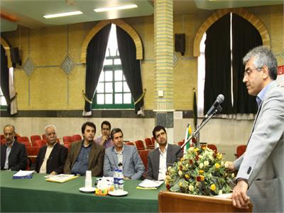 مراسم نکوداشت صدمین شماره رشد آموزش زبان