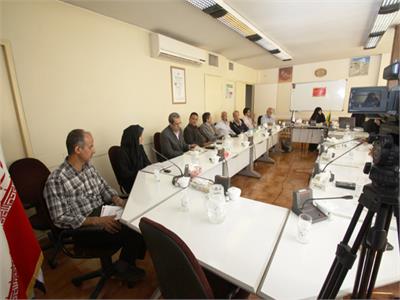 نشست علمی کاربردی بررسی مجلات آموزشی در هند و کانادا و انگلستان