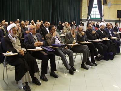 مراسم نکوداشت انتشار صدمین شماره رشد آموزش زبان و ادب فارسی . دی 90