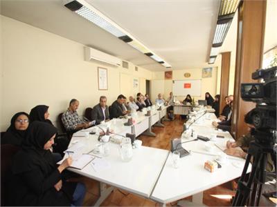 نشست علمی کاربردی بررسی مجلات آموزشی در هند و کانادا و انگلستان