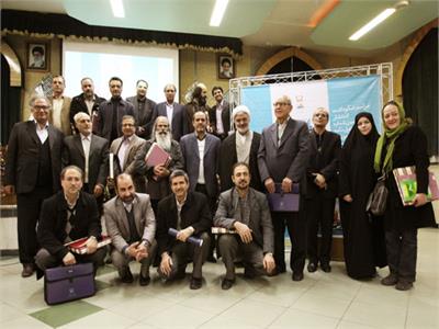 مراسم نکوداشت انتشار صدمین شماره رشد آموزش زبان و ادب فارسی . دی 90