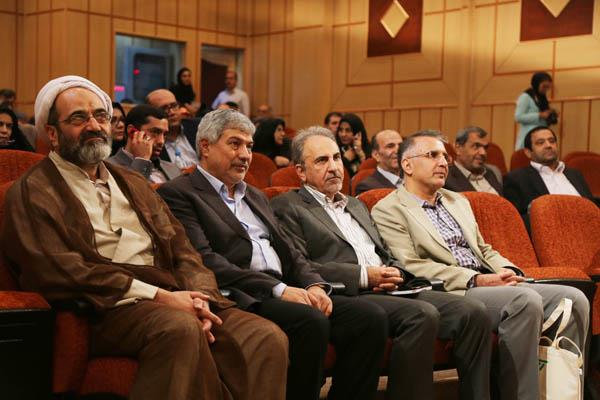 مراسم رونمایی از کتاب در تمنای یادگیری؛ 9 شهریور 95؛ شرکت افست