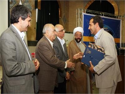 نکوداشت صدمین شماره رشد آموزش جغرافیا