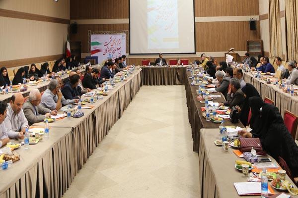 شانزدهمین نشست معاونان و نمایندگان نشریات رشد مناطق و شهرستان‌های استان تهران؛ 16 شهریور 95