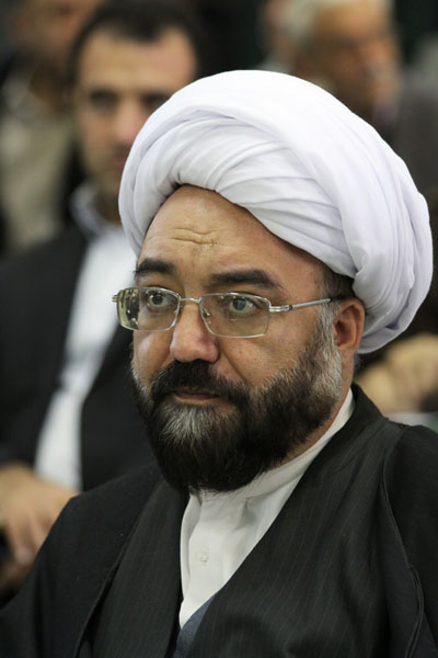 مراسم نکوداشت انتشار صدمین شماره رشد آموزش زبان و ادب فارسی . دی 90