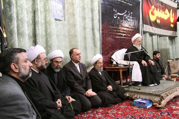 مراسم رونمایی از مجموعه تاریخ امام حسین (ع)