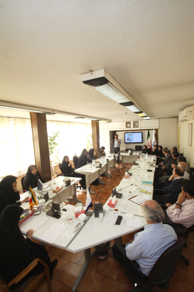 نشست علمی کاربردی بررسی مجلات آموزشی در هند و کانادا و انگلستان