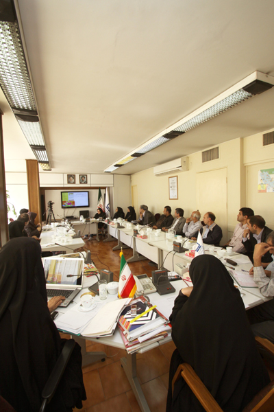 نشست علمی کاربردی بررسی مجلات آموزشی در هند و کانادا و انگلستان