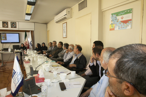 نشست علمی کاربردی بررسی مجلات آموزشی در هند و کانادا و انگلستان