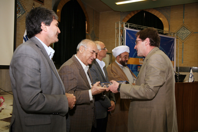 نکوداشت صدمین شماره رشد آموزش جغرافیا