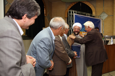 نکوداشت صدمین شماره رشد آموزش جغرافیا