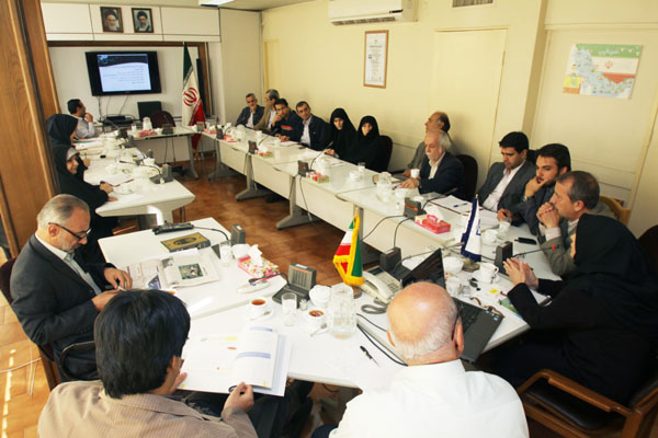 نشست علمی‌ ـ کاربردی هم‌اندیشی در باب «حوزه تفکر و پژوهش برنامه درسی ملی و نقش مجلات رشد» 1