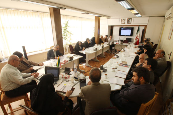 نشست علمی‌ ـ کاربردی هم‌اندیشی در باب «حوزه تفکر و پژوهش برنامه درسی ملی و نقش مجلات رشد» 12