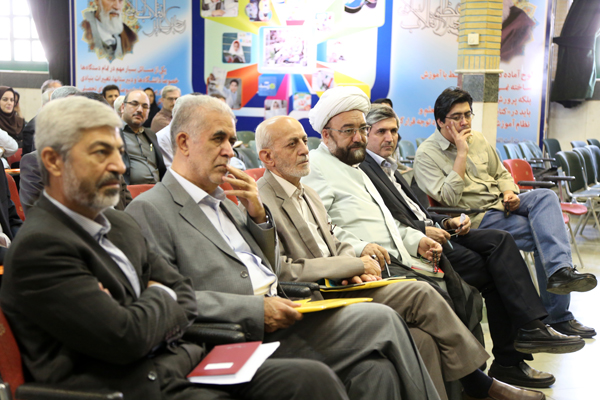 نکوداشت صدمین شماره انتشار رشد قرآن و معارف اسلامی