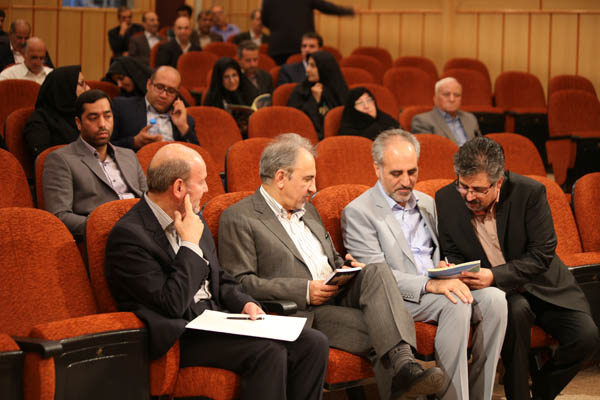 مراسم رونمایی از کتاب در تمنای یادگیری؛ 9 شهریور 95؛ شرکت افست