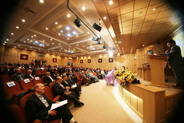 مراسم رونمایی از کتاب در تمنای یادگیری؛ 9 شهریور 95؛ شرکت افست