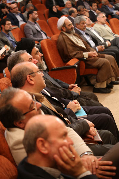 مراسم رونمایی از کتاب در تمنای یادگیری؛ 9 شهریور 95؛ شرکت افست