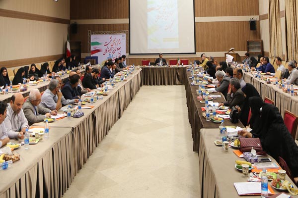 شانزدهمین نشست معاونان و نمایندگان نشریات رشد مناطق و شهرستان‌های استان تهران؛ 16 شهریور 95