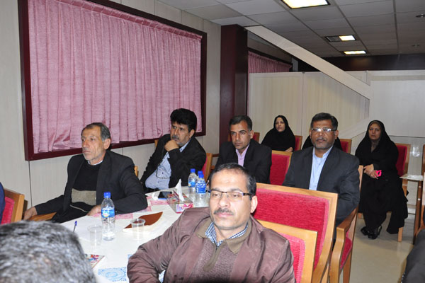 نشست هم‌اندیشی مجلات رشد با نمایندگان استان‌های بوشهر و یزد