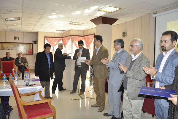 نشست هم‌اندیشی مجلات رشد با نمایندگان استان‌های بوشهر و یزد