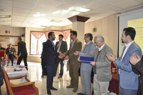 نشست هم‌اندیشی مجلات رشد با نمایندگان استان‌های بوشهر و یزد