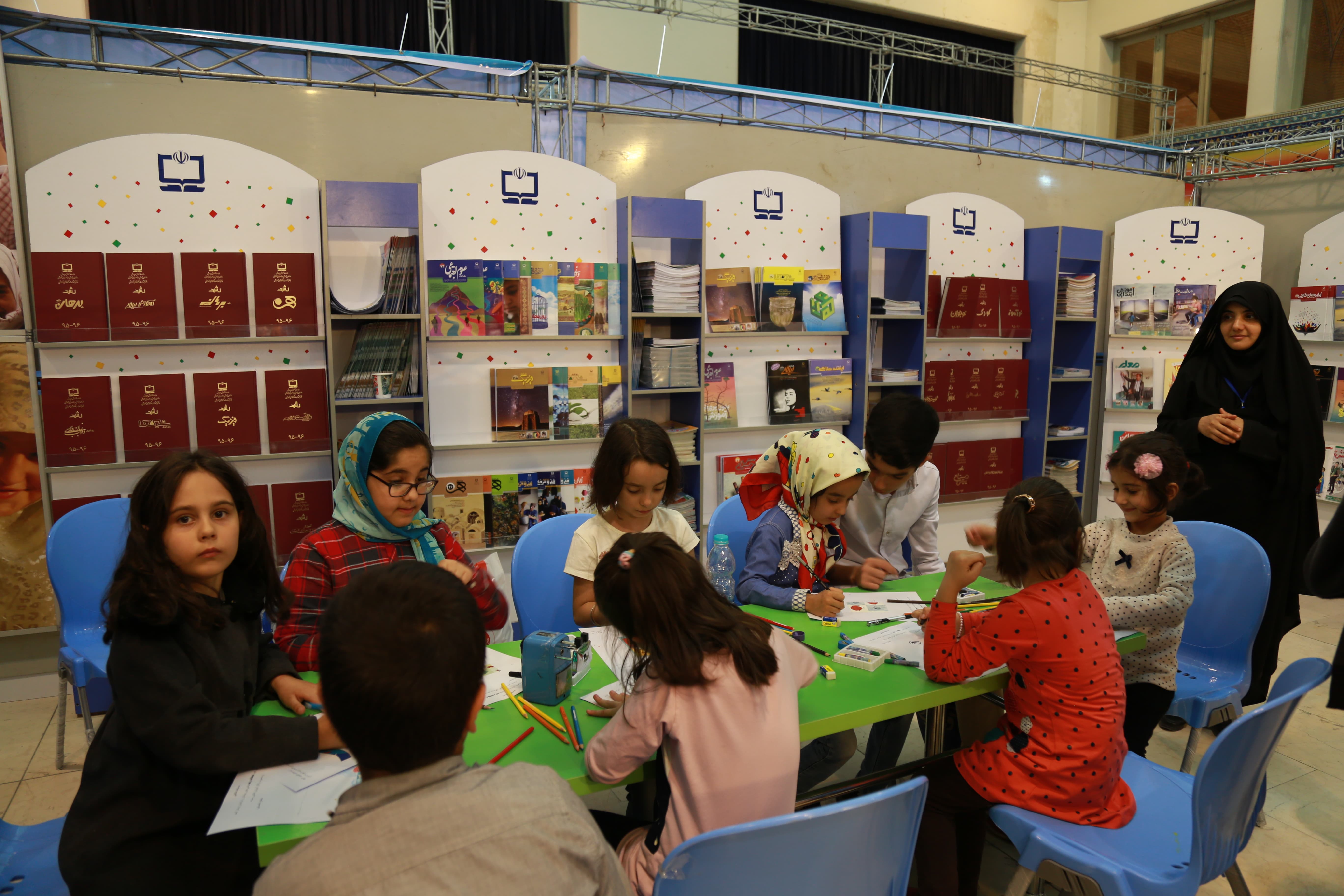 غرفه مجلات رشد در بیست‌و سومین نمایشگاه مطبوعات، آبان ۱۳۹۶