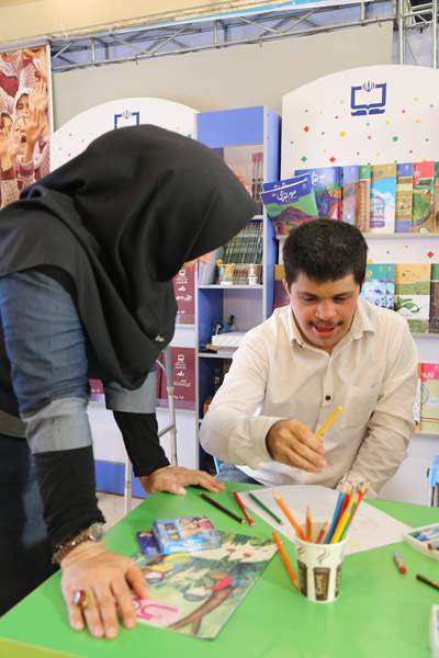 غرفه مجلات رشد در بیست‌و سومین نمایشگاه مطبوعات، آبان ۱۳۹۶