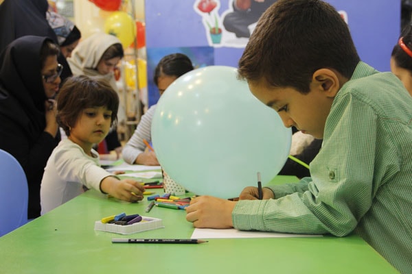 غرفه مجلات رشد در بیست‌ و سومین نمایشگاه مطبوعات، آبان ۱۳۹۶ 17