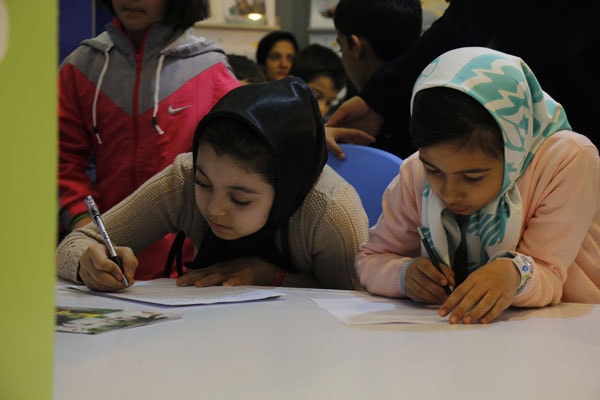 غرفه مجلات رشد در بیست‌ و سومین نمایشگاه مطبوعات، آبان ۱۳۹۶ 31