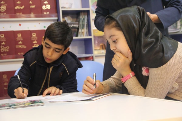 غرفه مجلات رشد در بیست‌ و سومین نمایشگاه مطبوعات، آبان ۱۳۹۶ 39