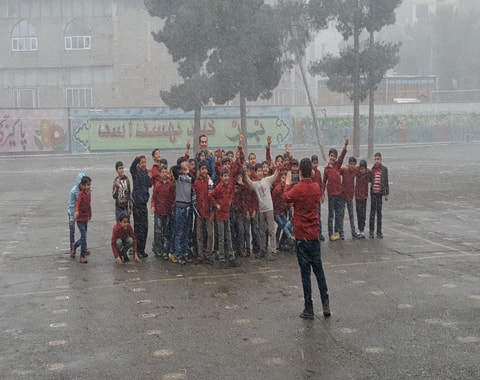 نهمین جشنواره عکس رشد؛ بخش آموزش و پرورش: عباس میرزایی؛ استان تهران؛ رباط‌کریم