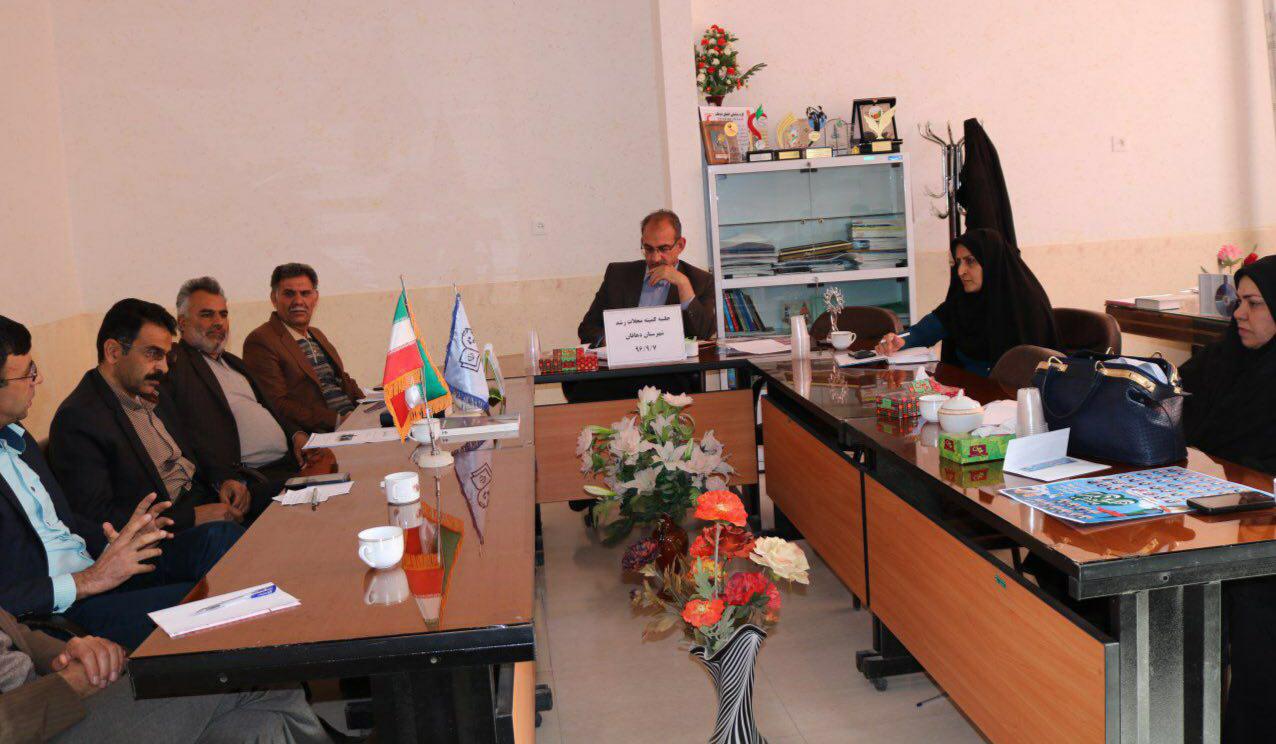 کمیته مجلات رشد شهرستان دهاقان از توابع استان اصفهان