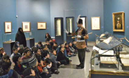 موزه انبار نیست