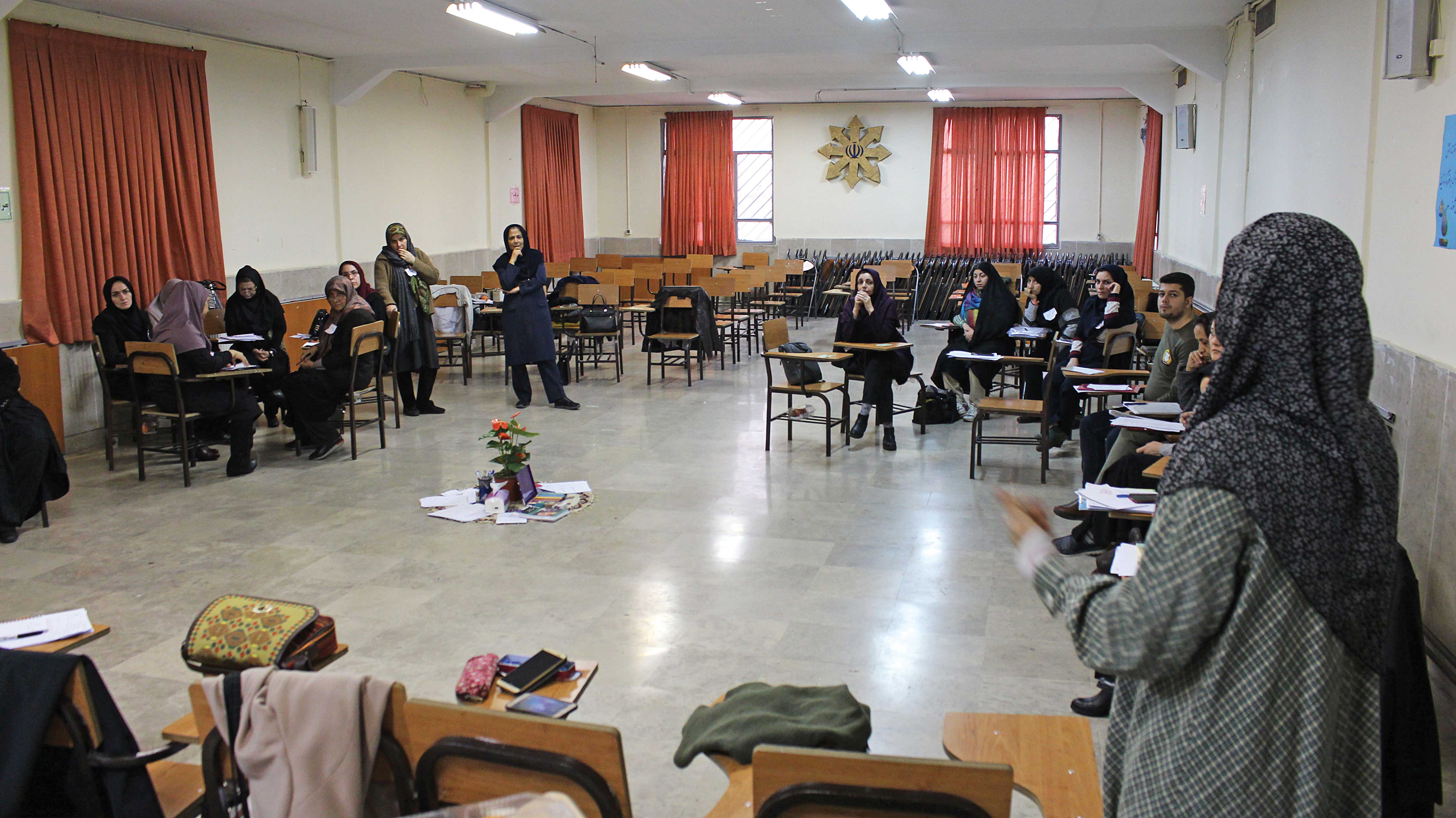 ضمن خدمت به سبکی دیگر