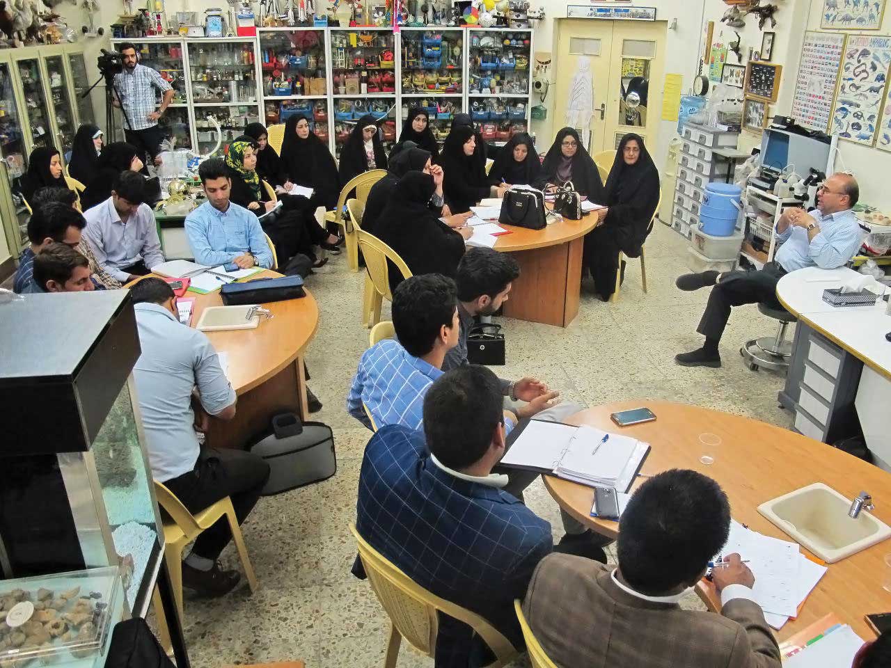 خیرین آموزشگر