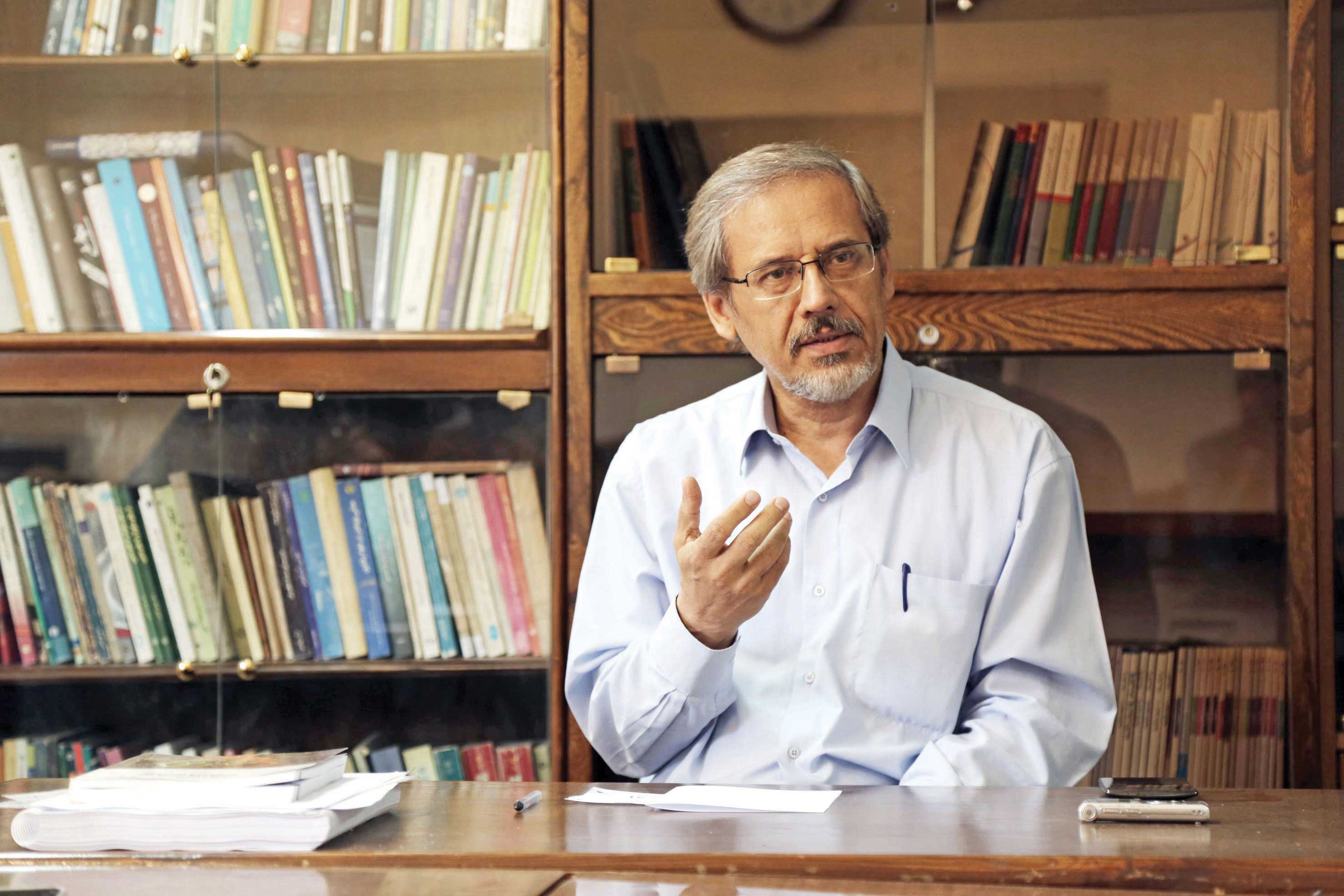 کودک با کودکی کردن بزرگ می شود