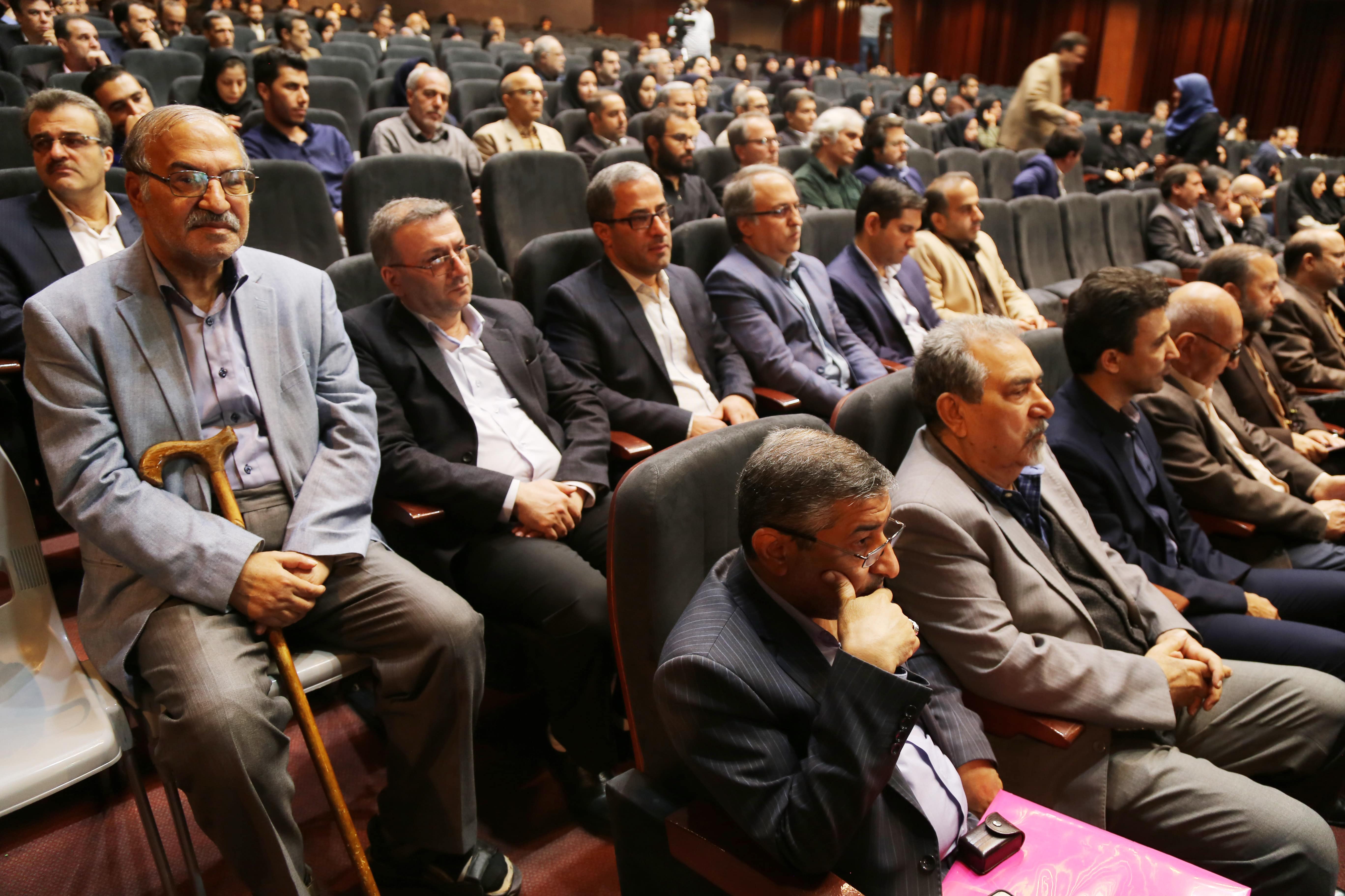 سیزدهمین همایش تجلیل از مؤلفان و پدیدآورندگان مواد و رسانه‌های آموزشی؛ ١٧ مهر ۱۳۹۷