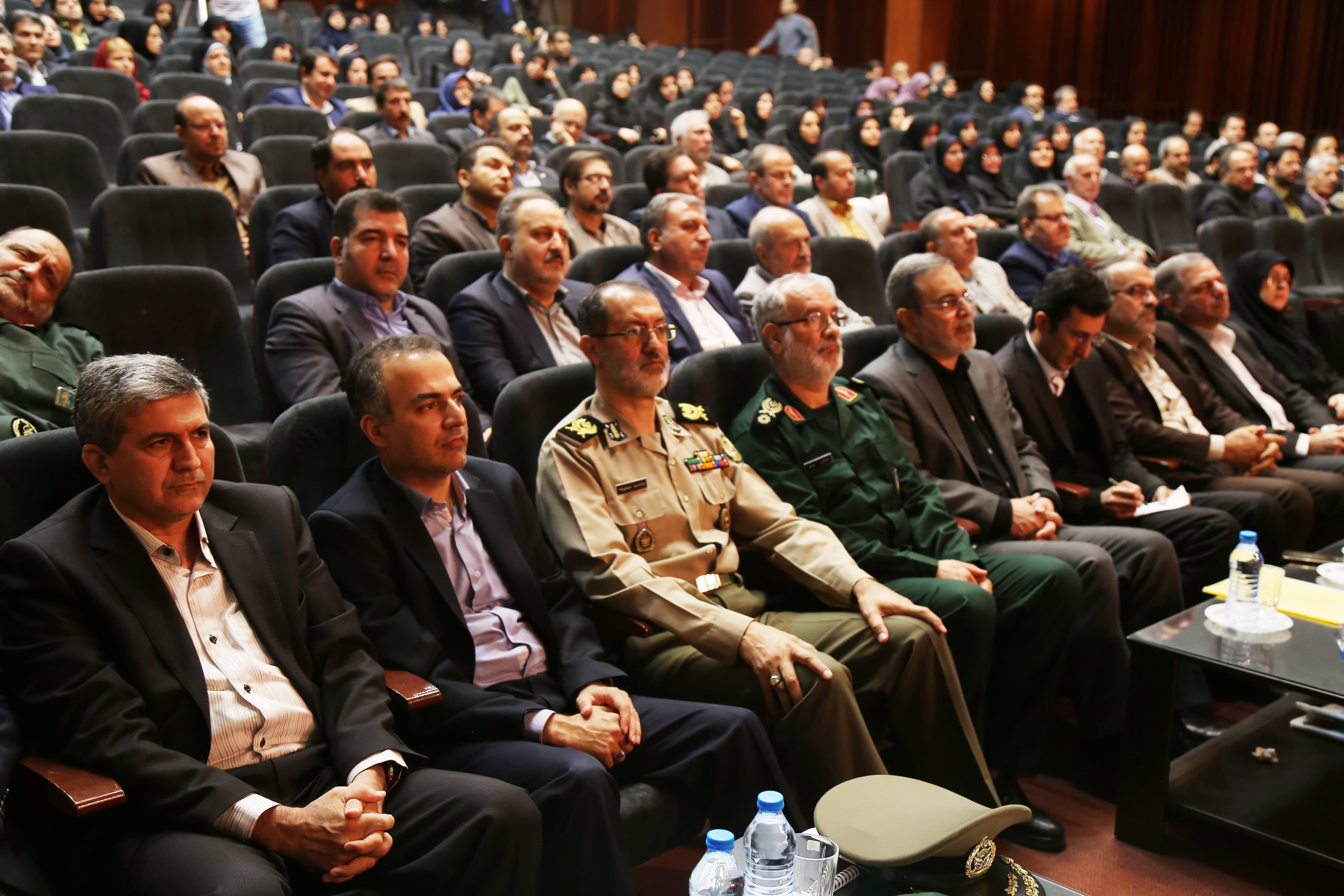 سیزدهمین همایش تجلیل از مؤلفان و پدیدآورندگان مواد و رسانه‌های آموزشی؛ ١٧ مهر ۱۳۹۷