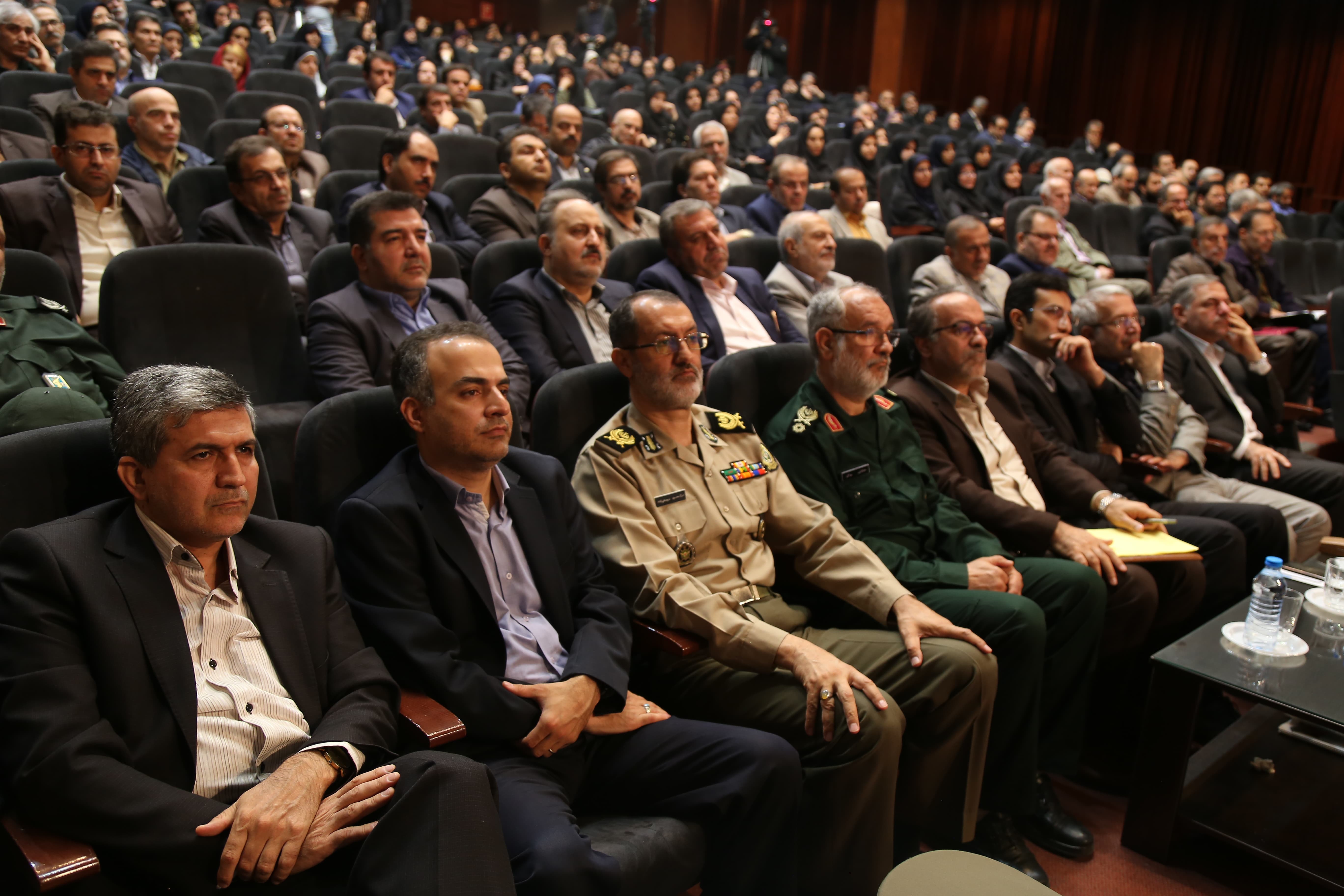 سیزدهمین همایش تجلیل از مؤلفان و پدیدآورندگان مواد و رسانه‌های آموزشی؛ ١٧ مهر ۱۳۹۷