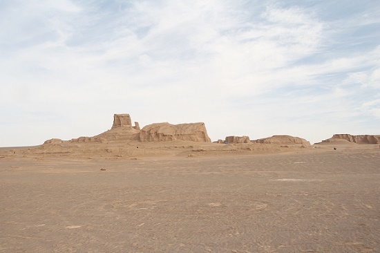 کلاه از سر برداشتیم به احترام کویر