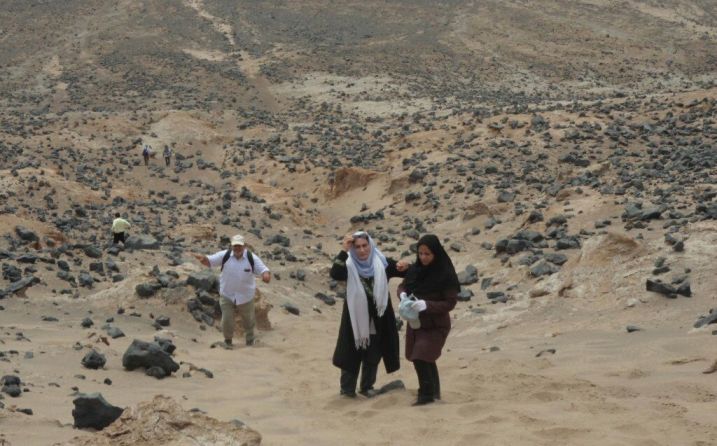 کلاه از سر برداشتیم به احترام کویر