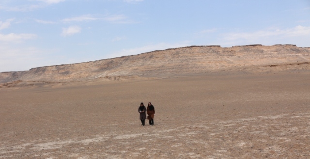 کلاه از سر برداشتیم به احترام کویر