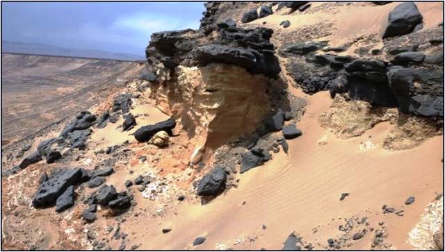 کلاه از سر برداشتیم به احترام کویر