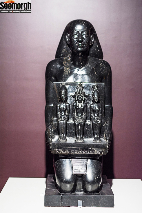 موزه لوور پاریس در تهران: مجسمه نشور