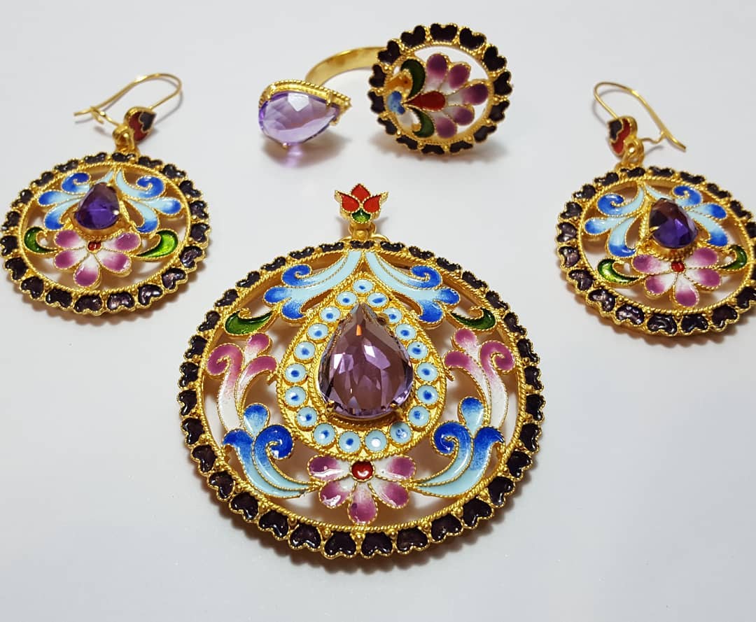 فنون و روش های ساخت هنر مینای خانه بندی معاصر