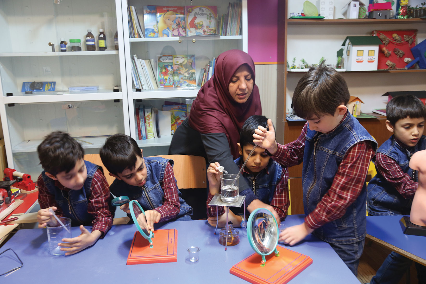 تولید محتوا توسط دانش آموزان