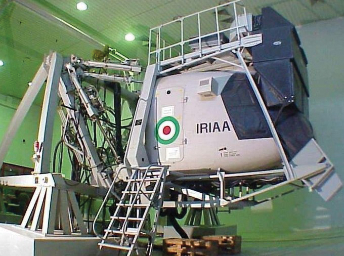 دنیایی که هست اما نیست