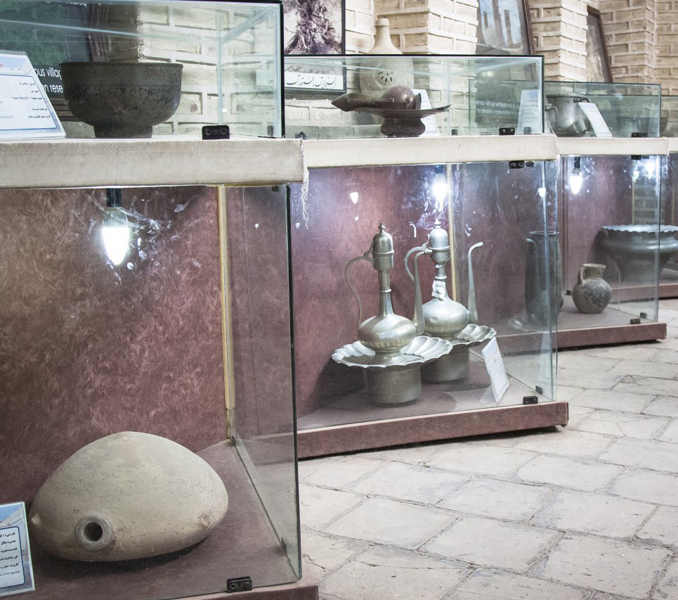 موزه آب یزد: ظروف برای استفاده آب در منزل