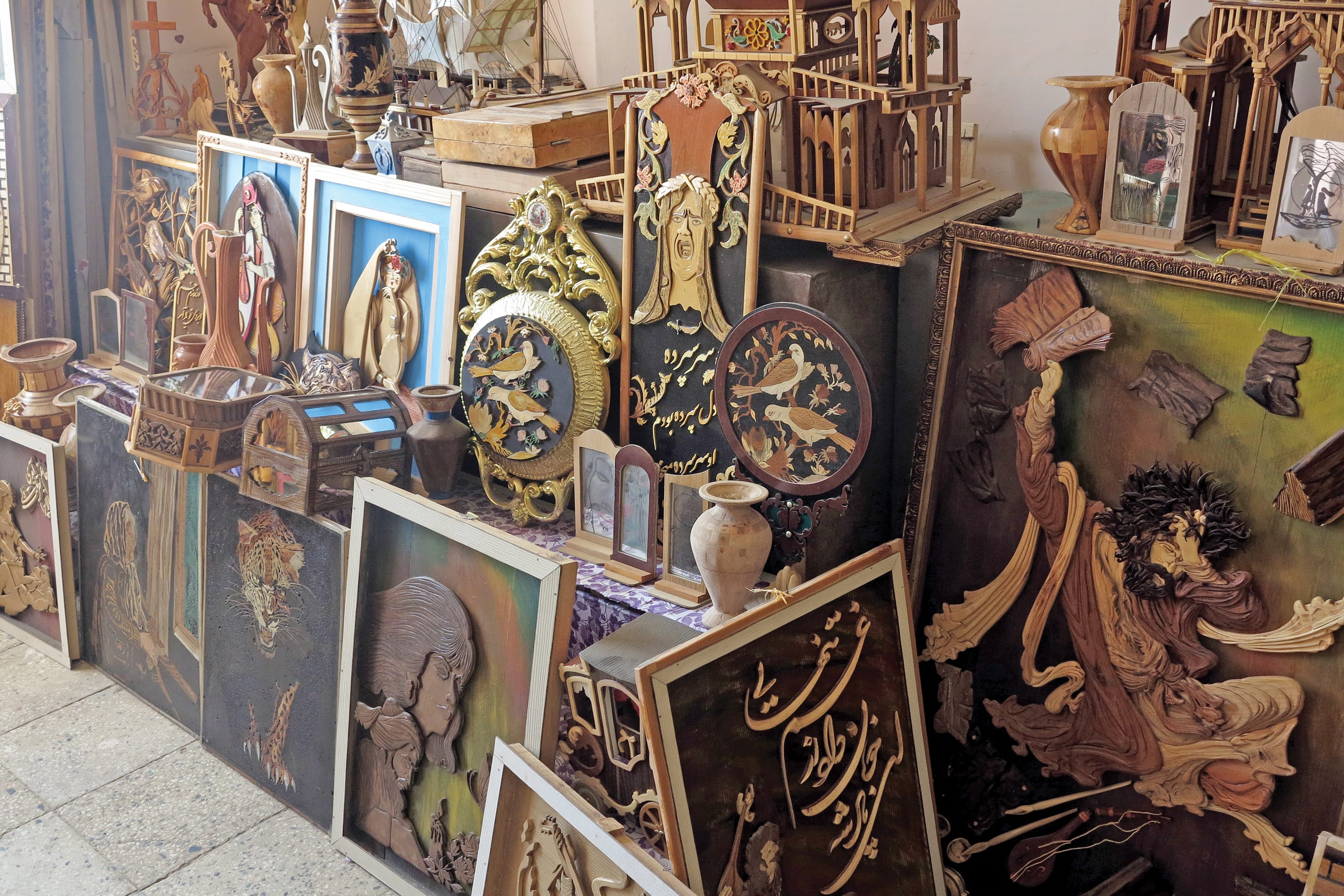 طرح خوداتکایی در دبیرستان شهید بهشتی بیجار